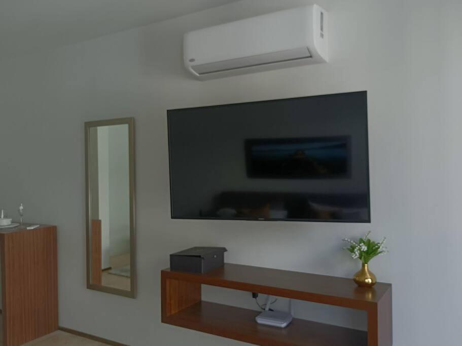Appartamento Menesse Mitdtown2 , Ave 25Th Playa del Carmen Esterno foto